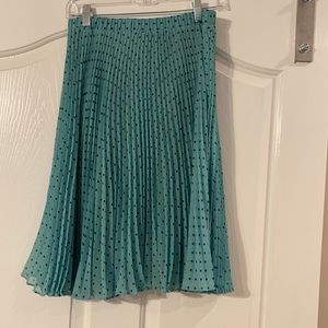 Flowy Skirt. Maison Jules. Size medium.Teal-navy